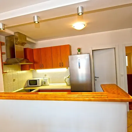Duby Apartment *