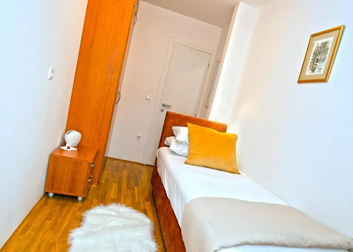 Duby Διαμέρισμα Ντουμπρόβνικ