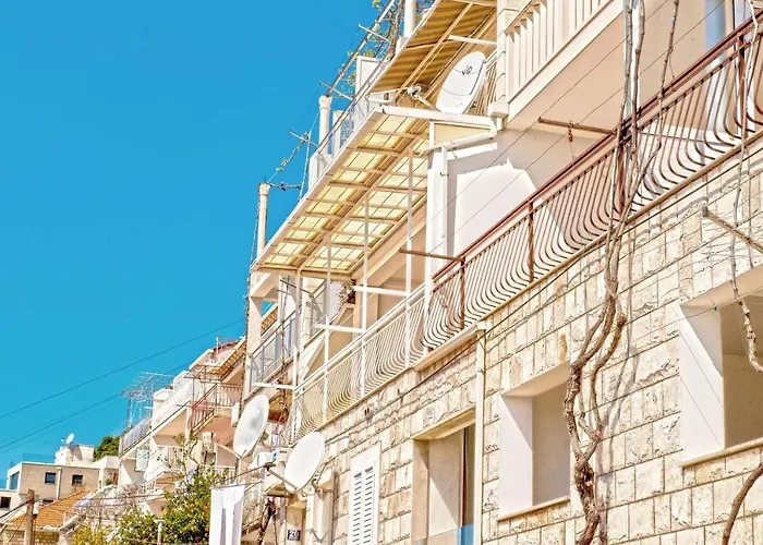 Duby *