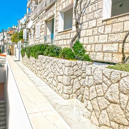 아파트먼트 두비